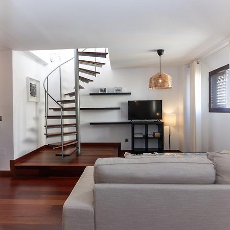 La Casa De La Alameda Apartment มาลากา ภายนอก รูปภาพ