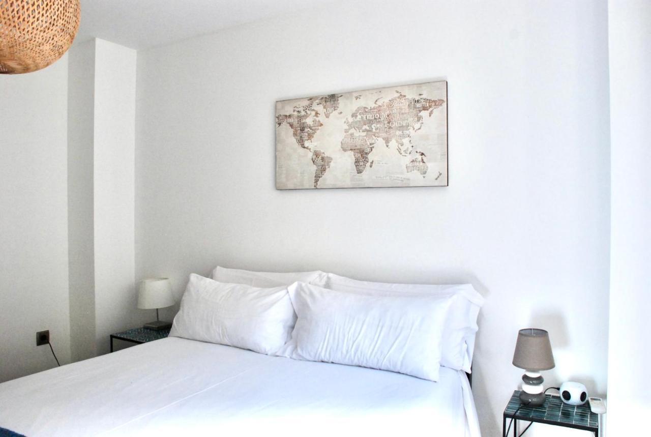 La Casa De La Alameda Apartment มาลากา ภายนอก รูปภาพ