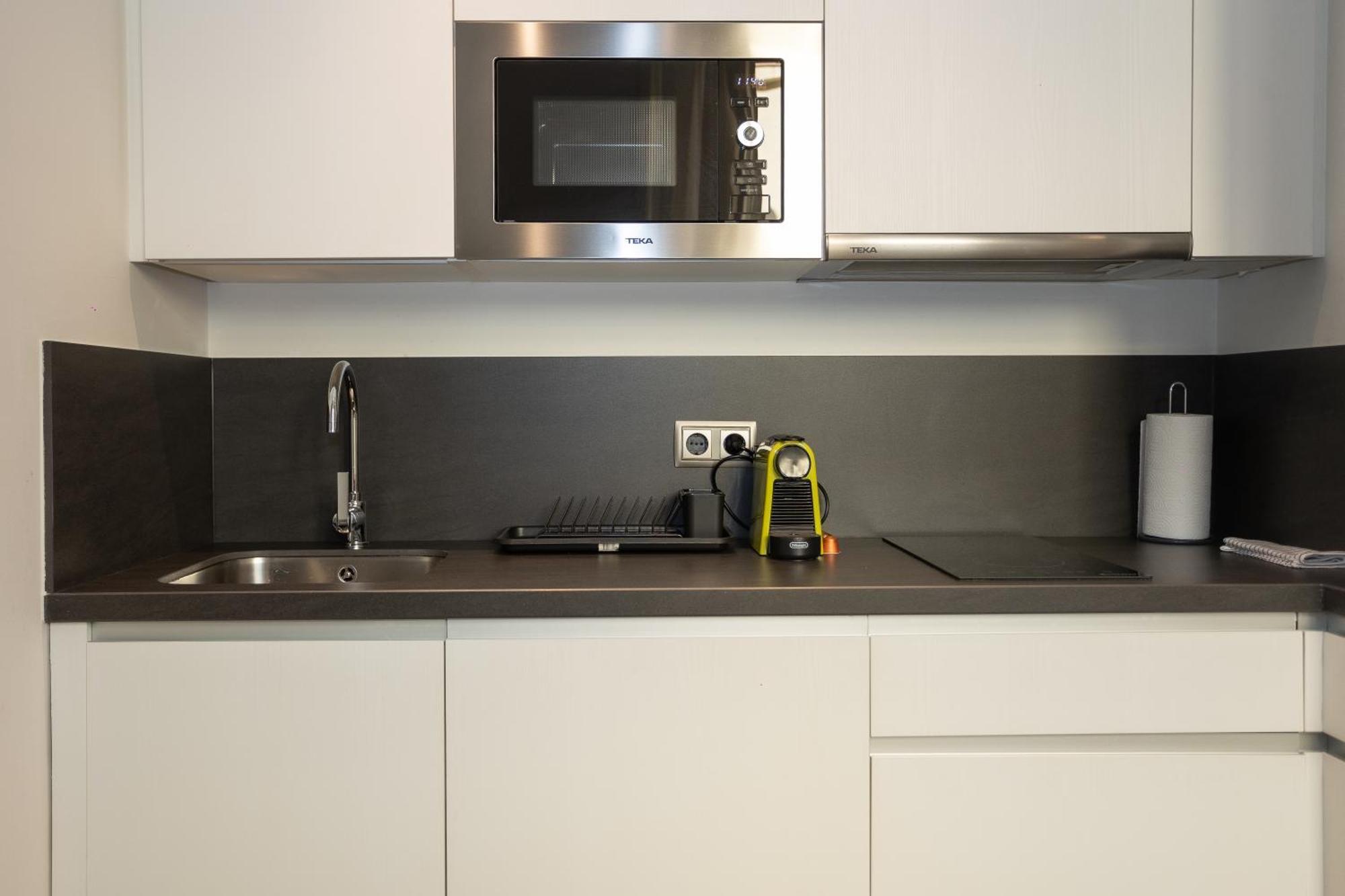 La Casa De La Alameda Apartment มาลากา ภายนอก รูปภาพ