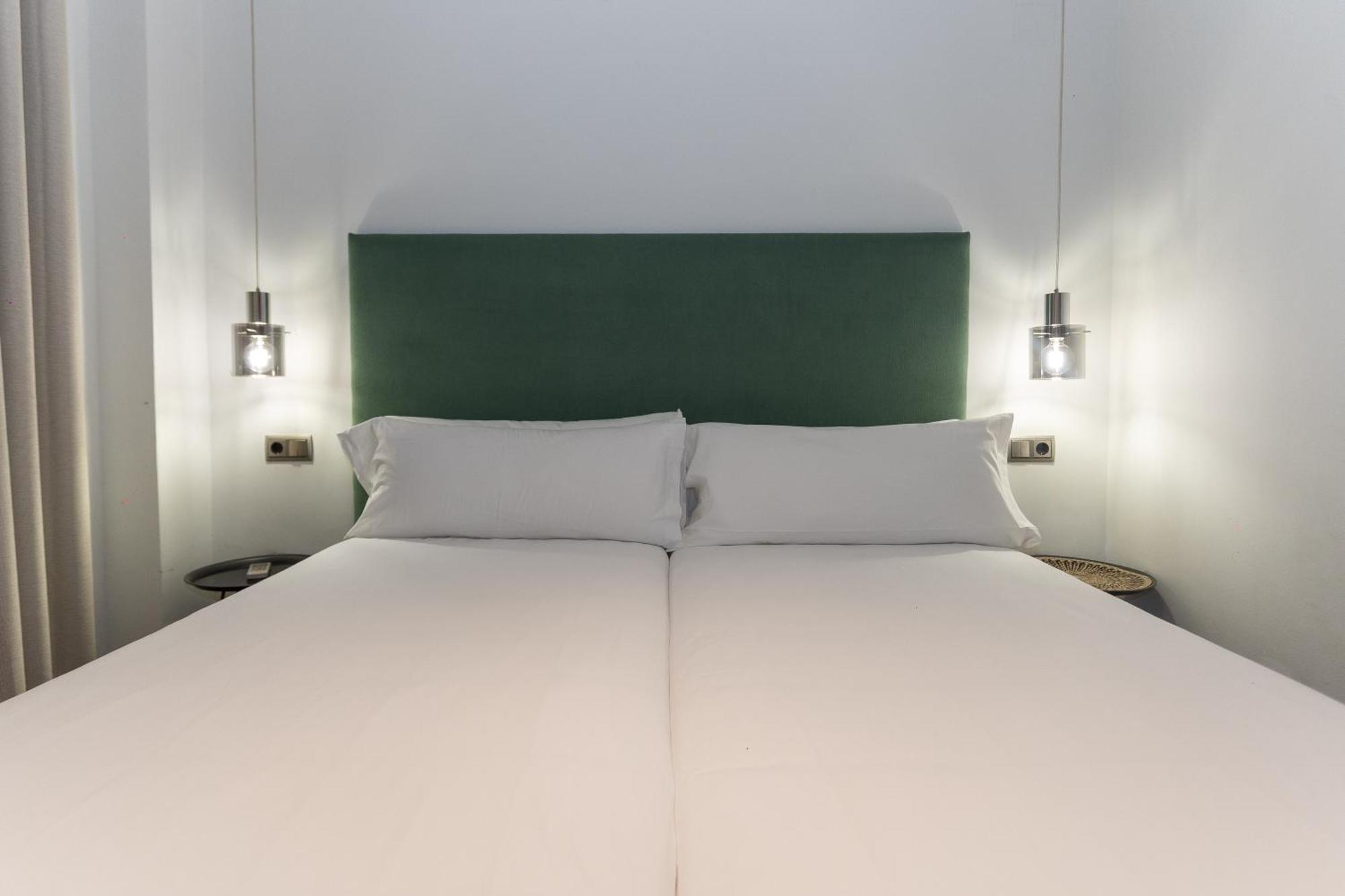 La Casa De La Alameda Apartment มาลากา ภายนอก รูปภาพ